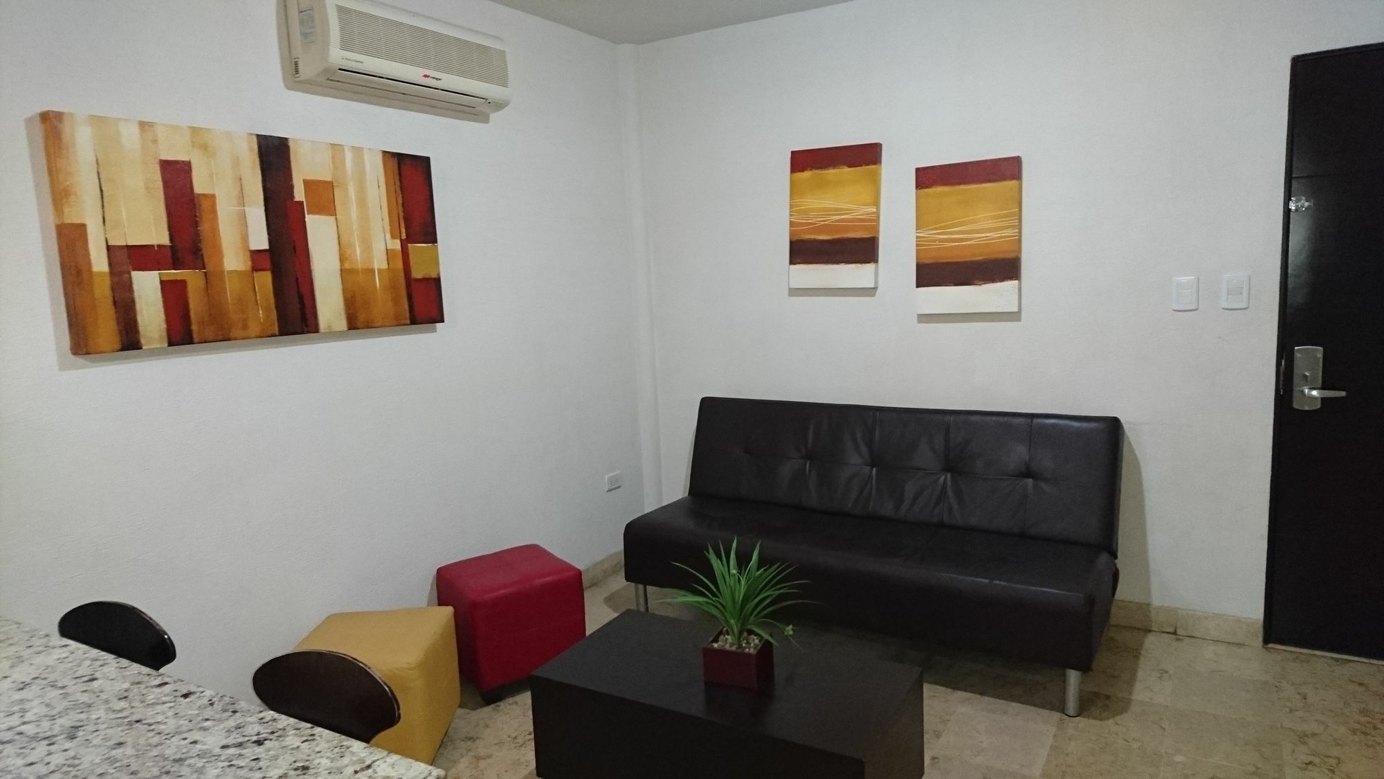 Homesuites Rotarismo Culiacán Eksteriør billede